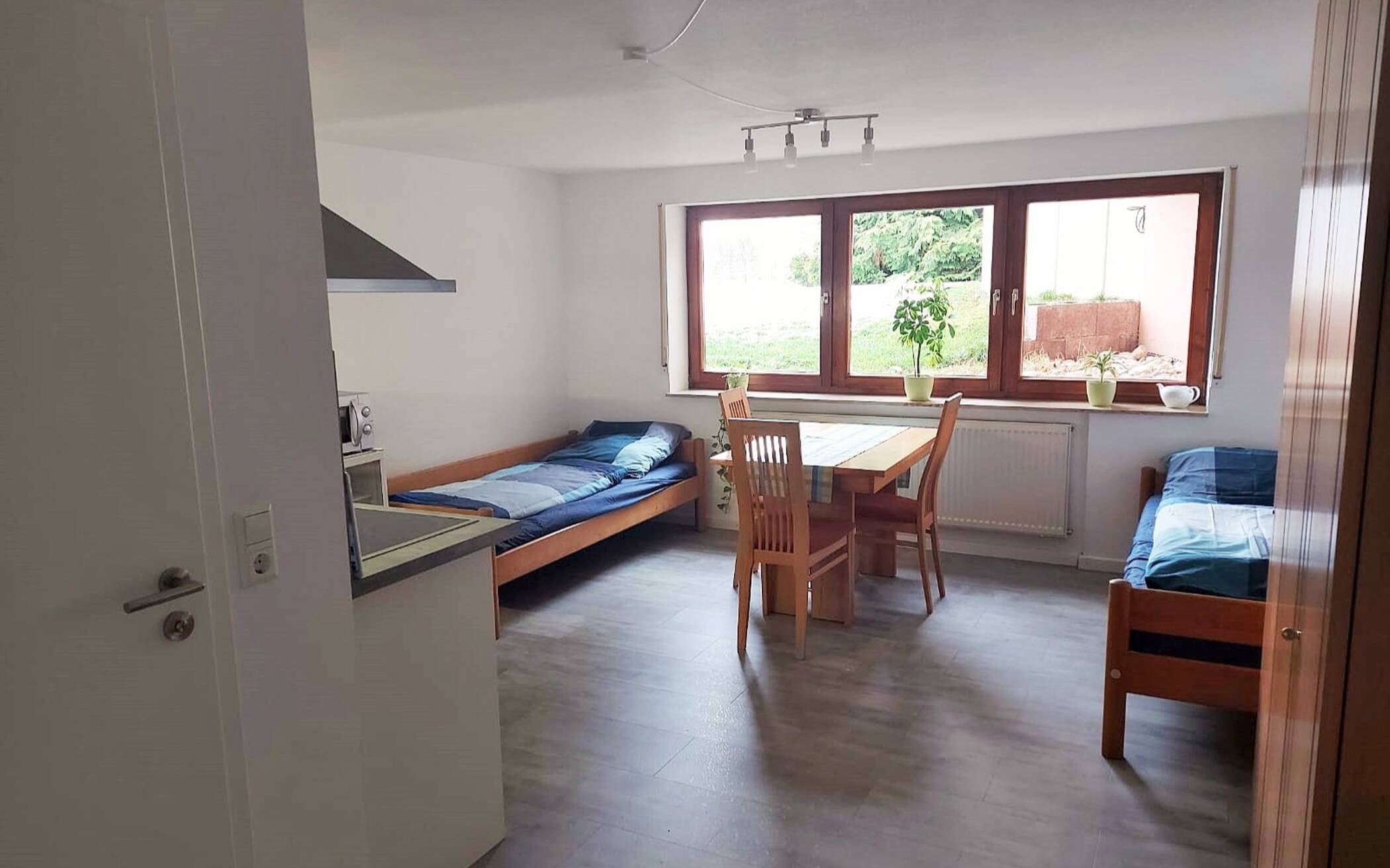 Möblierte Wohnung Stuttgart – Wohnen auf Zeit auf Bauernhof – 70565 Stuttgart – Vorschaubild 4