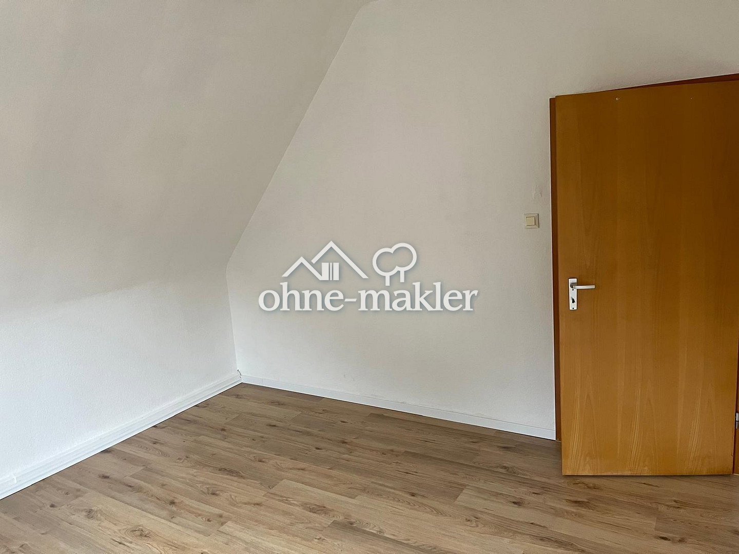 Dachgeschosswohnung in Oberhausen – Zentral & ruhig – Weseler Str. 350, 46147 Oberhausen – Vorschaubild 2