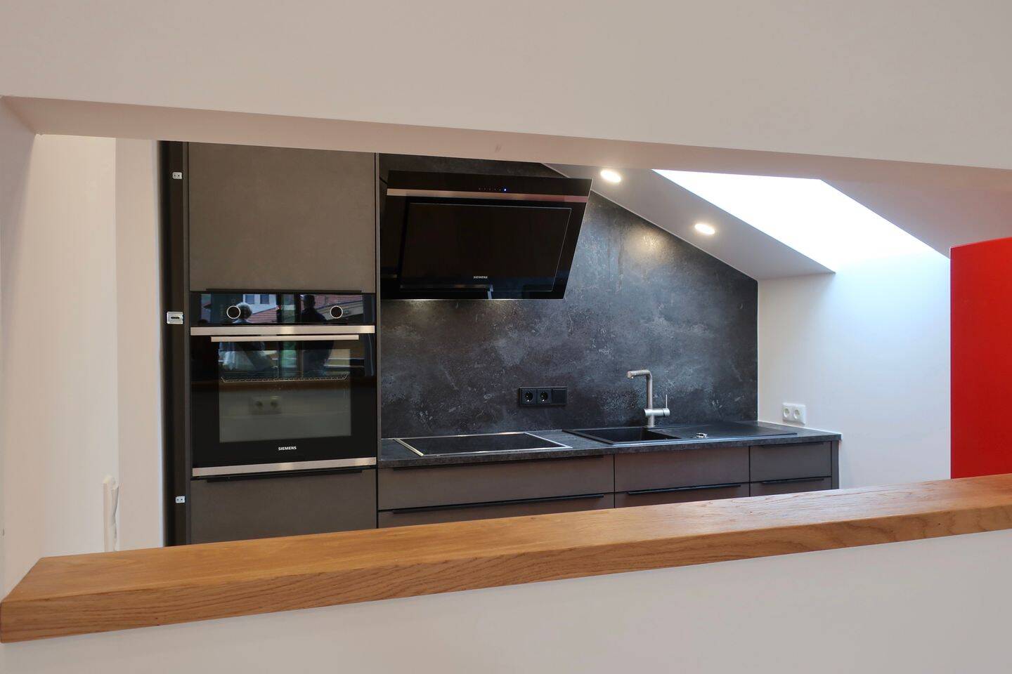 Ruhige 3-Zimmer Dachgeschosswohnung mit Bergblick – 83346 Bergen – Vorschaubild 3