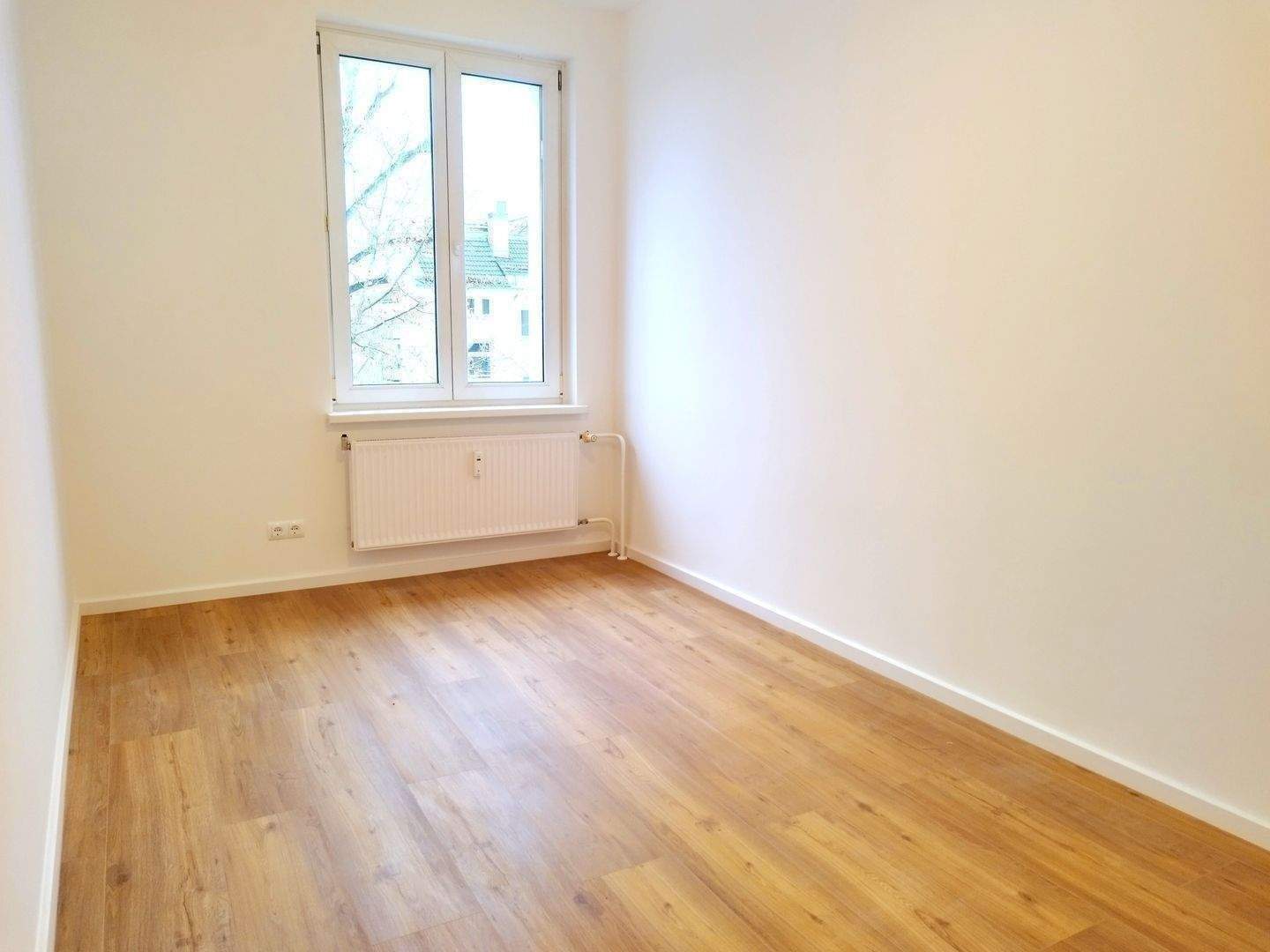 0178-8236274 – 3-Zi.-Altbau – Erstbezug nach vollsanierung – Besichtigung auch am WE – 10179 Berlin – Vorschaubild 4
