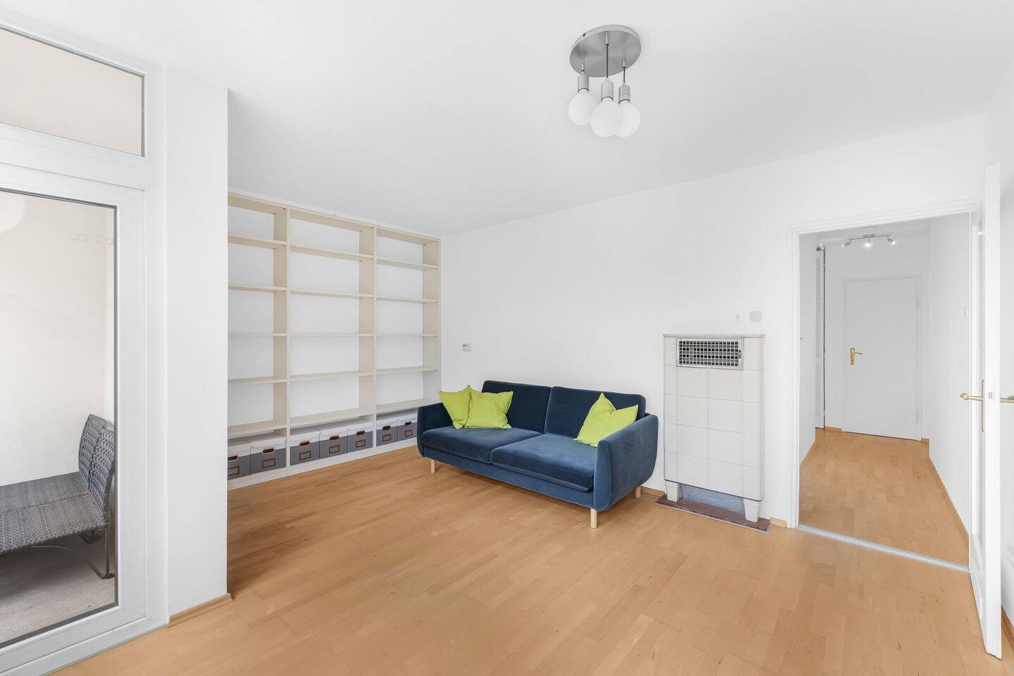 Kleine 2-Zi., Luisenstr./Ecke Zieblandstr. – Besichtigung: FR 21.08. n. indiv. Vereinb. – 80798 München – Vorschaubild 4