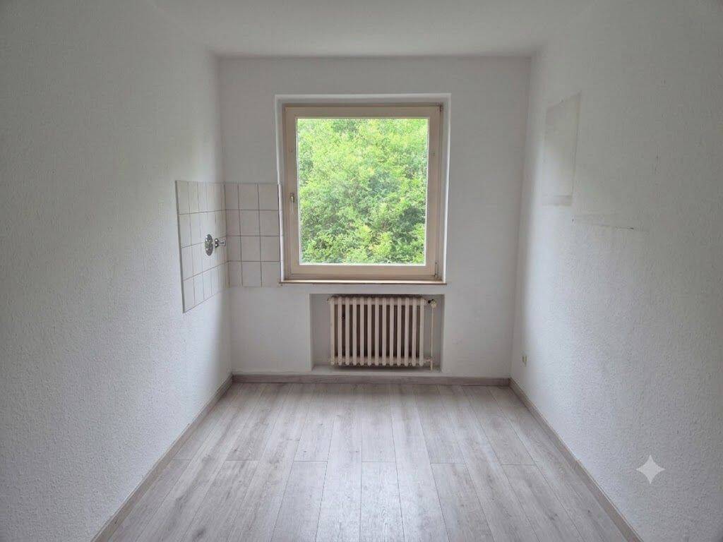 Gemütlich & grün: Helle 2-Zimmer-Wohnung mit Tageslichtbad in Essen-Holsterhausen – 45147 Essen – Vorschaubild 13