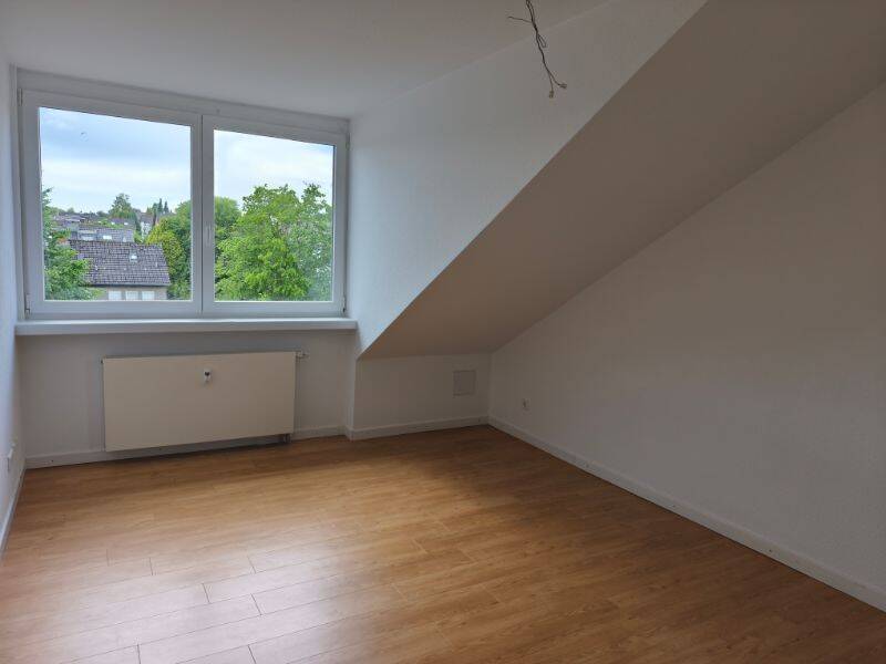 Exklusive Dachgeschoss-Wohnung mit Dachterrasse – Küchenübernahme möglich – „Freie Scholle GmbH“ – 33729 Bielefeld – Vorschaubild 12