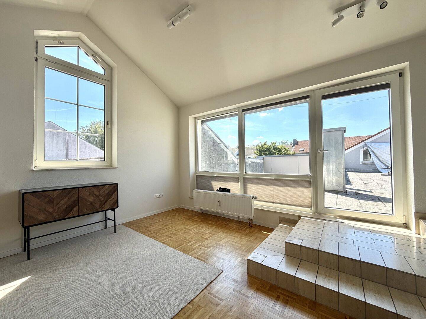 Hochwertig möblierte Maisonette mit großzügiger Dachterrasse & moderner Ausstattung – 52072 Aachen – Vorschaubild 4