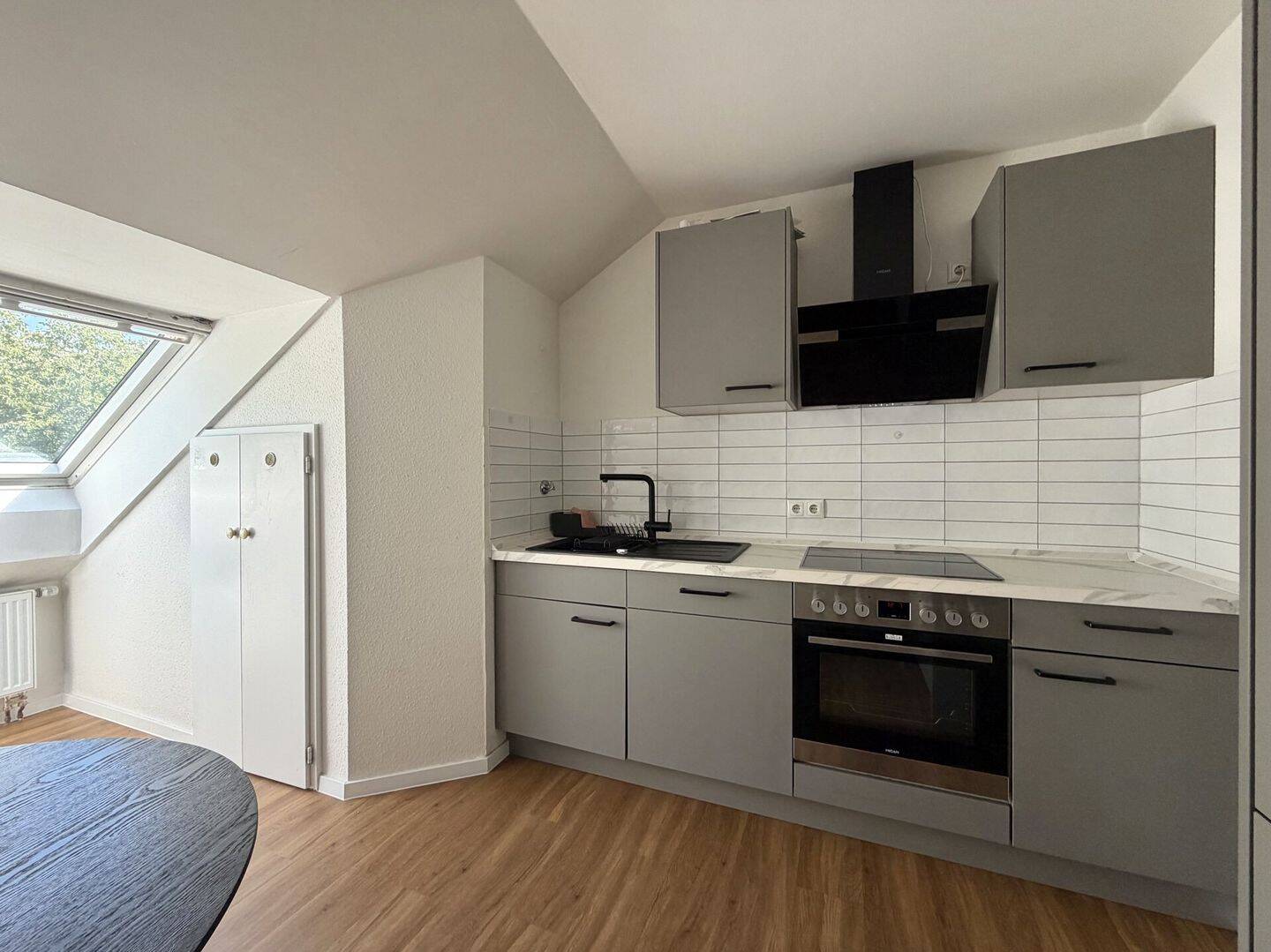 Hochwertig möblierte Maisonette mit großzügiger Dachterrasse & moderner Ausstattung – 52072 Aachen – Vorschaubild 10