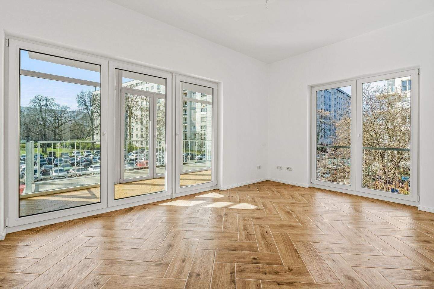 Sofortbezug 4 oder 5 Zimmer, Neubau, Erstbezug / Lift / Wintergarten / Balkon / Bad / Gäste WC – 10243 Berlin – Vorschaubild 4