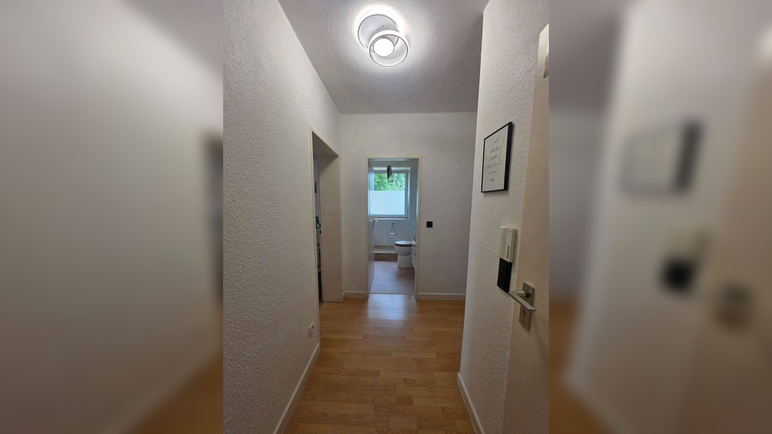 Sehr gepflegte Zwei-Zimmer-Wohnung im 1. OG mit Küche und Duschbad und großer Loggia in Neumünster-Ruthenberg – 24539 Neumünster – Vorschaubild 3