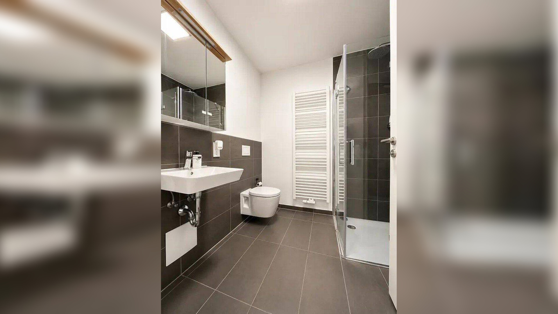 Neuwertige 3-Zimmer-Wohnung mit Balkon, zwei Bädern & TG-Stellplatz – 81249 München – Vorschaubild 11