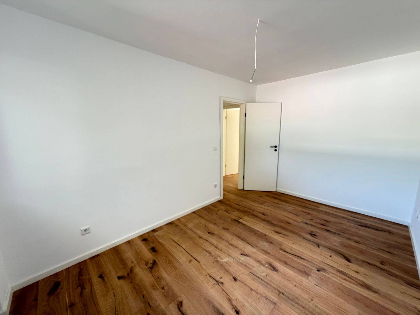 Attraktive & frisch renovierte 3-Zi.-Whg. mit Balkon in Erlangen Innenstadt (provisionsfrei) – 91052 Erlangen – Vorschaubild 9