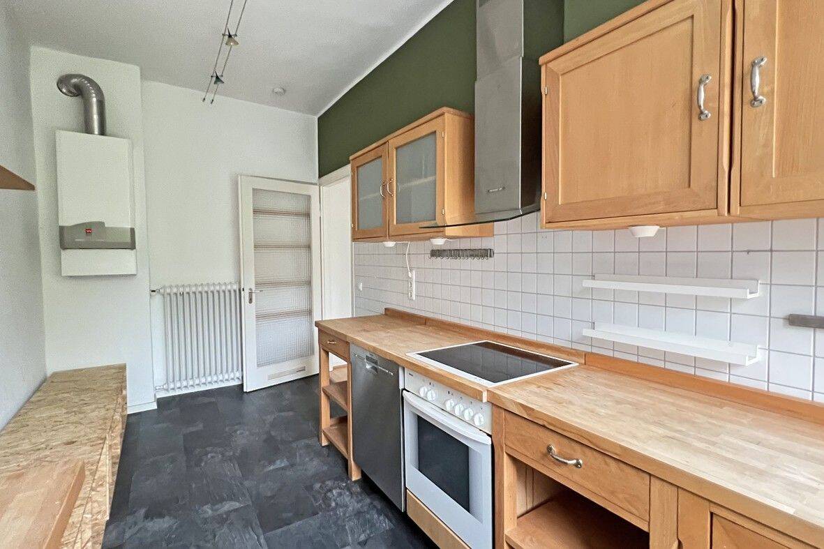 Charmante Altbau-Perle! Helle 2½-R.-Dachgeschoss-Wohnung OHNE BALKON In Rüttenscheid – 45130 Essen – Vorschaubild 11
