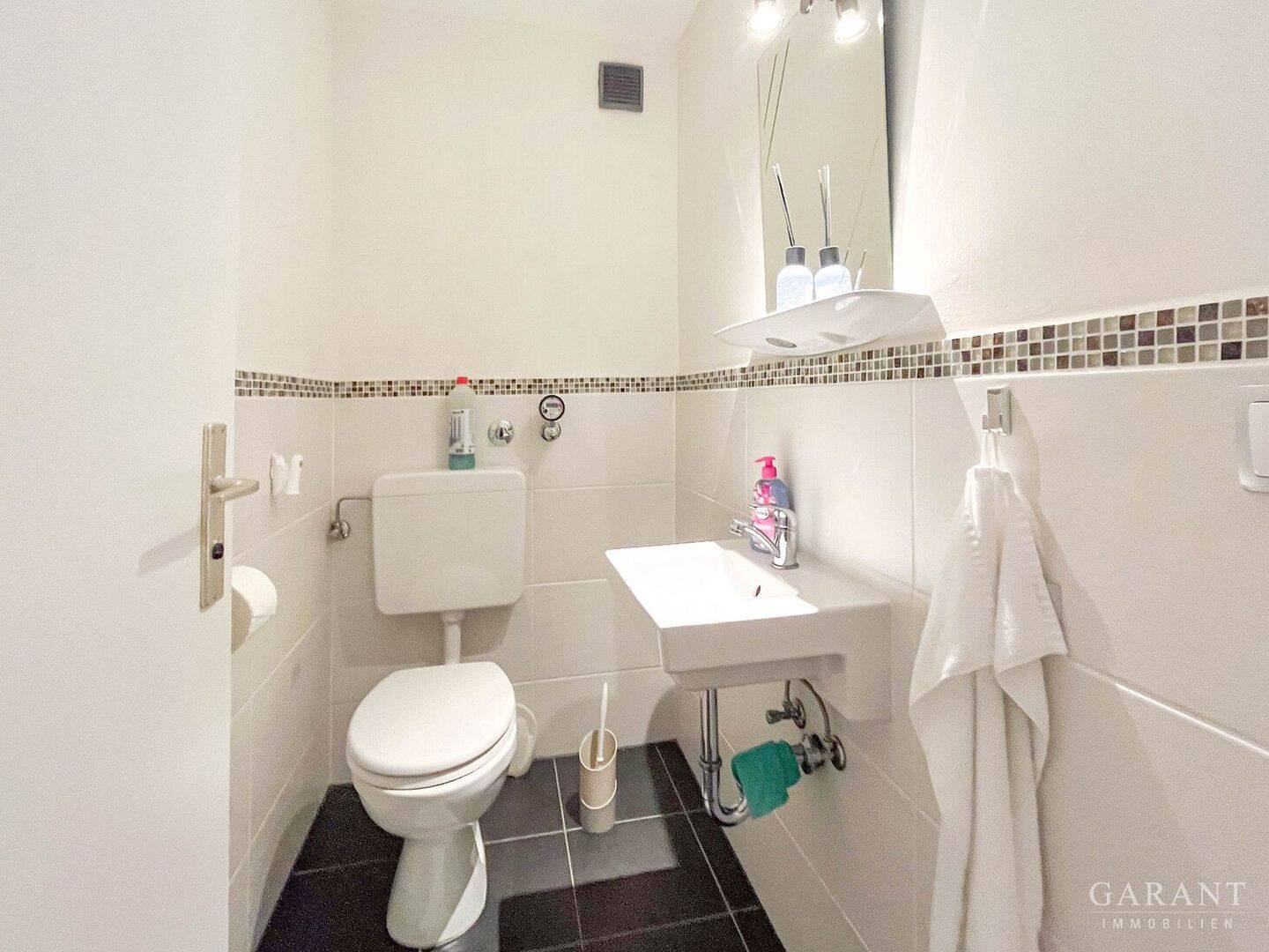 Moderne 3 Zimmer-Wohnung mit zwei Balkonen in München-Perlach – 81737 München – Vorschaubild 9