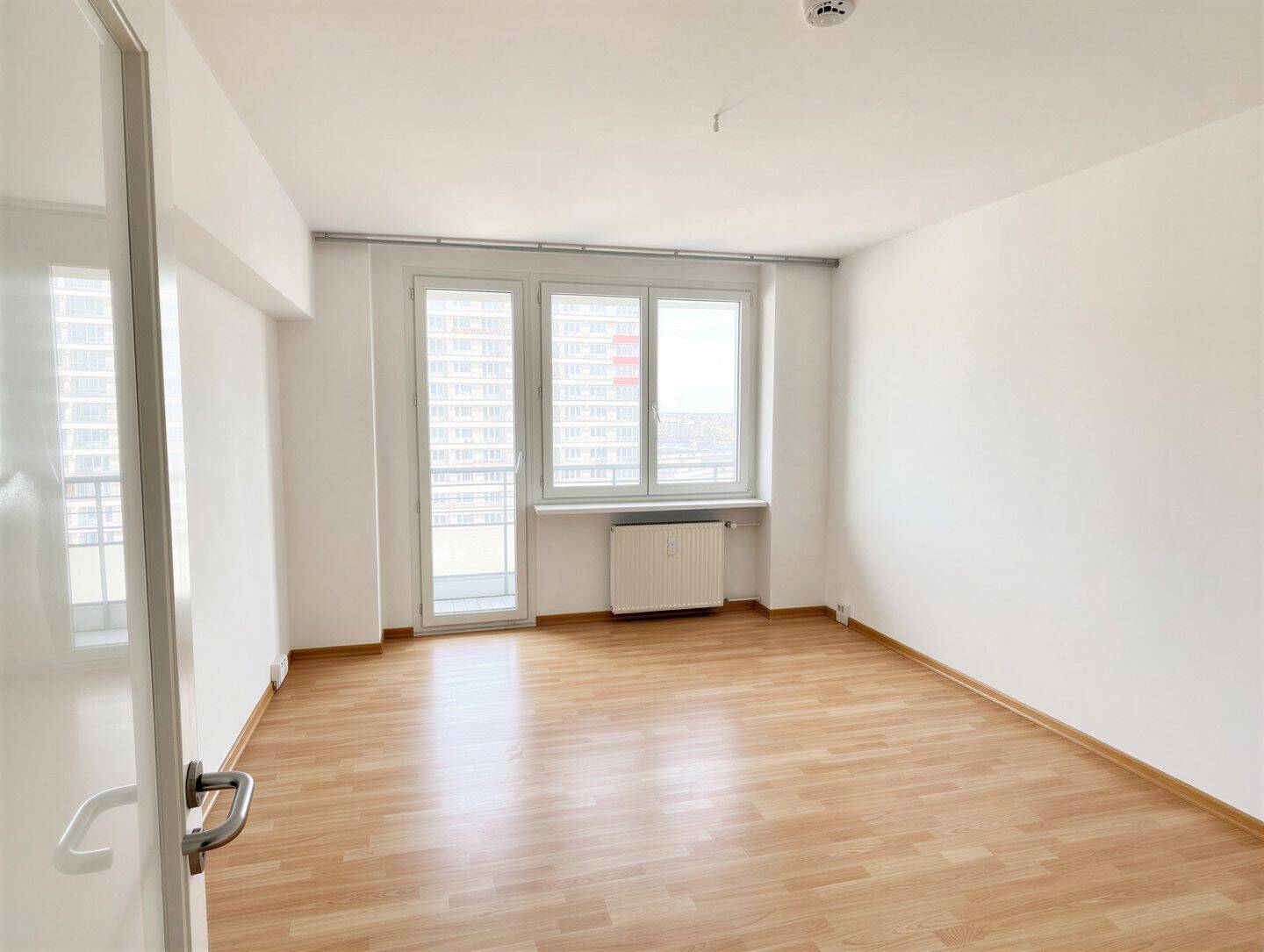 Skyline Living in Berlin-Mitte, großzügige 3-Zimmer-Wohnung mit spektakulärem Ausblick – 10117 Berlin – Vorschaubild 8