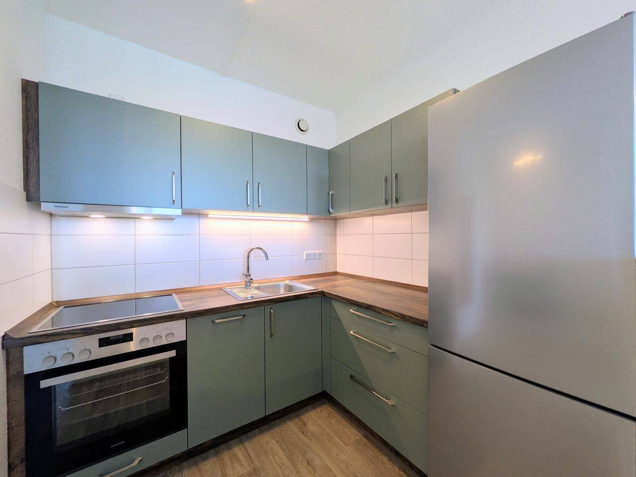 Bezugsfertige und neu möblierte 3-Zimmer-Wohnung – 9120 Chemnitz – Vorschaubild 3