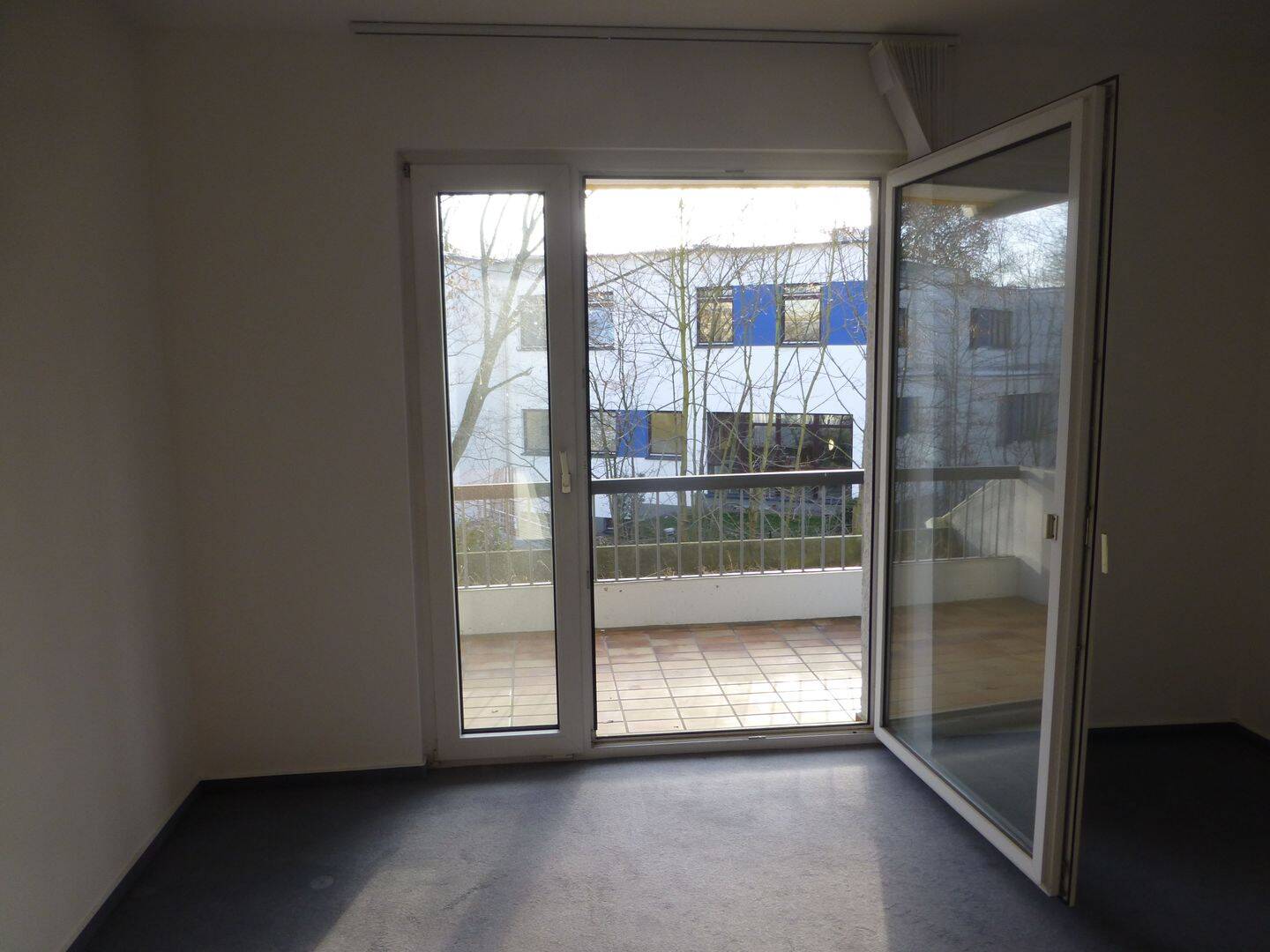 Angenehmes Wohnen in der Parkresidenz, nahe am Schloss Wilhelmshöhe – 34131 Kassel – Vorschaubild 7