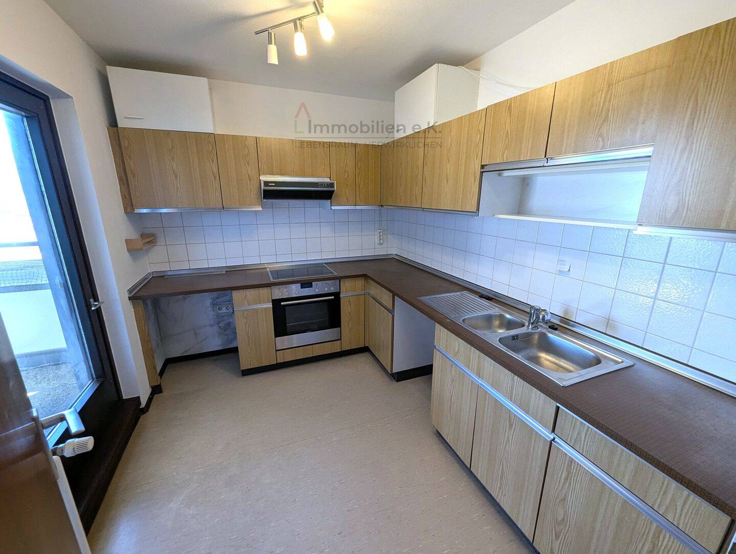 Schöne helle 2-Zimmer Wohnung im herzen von Neugereut – 70378 Stuttgart – Vorschaubild 11