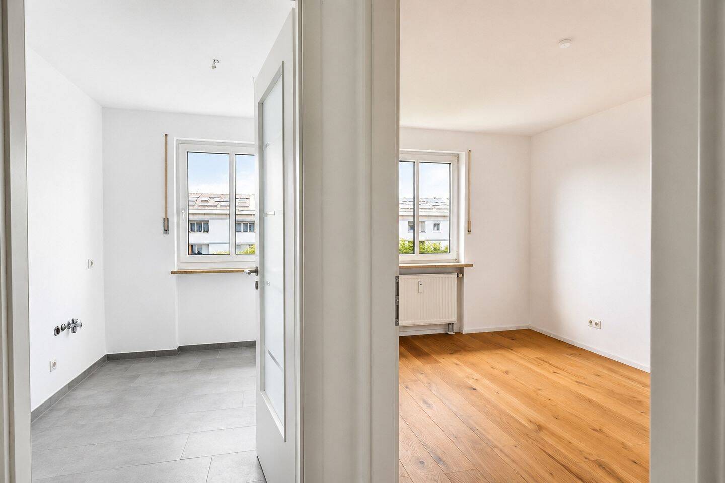AIGNER – Wohnen auf zwei Etagen: Helle 4-Zimmer-Maisonettewohnung mit Südost-Balkon – 80637 München – Vorschaubild 6