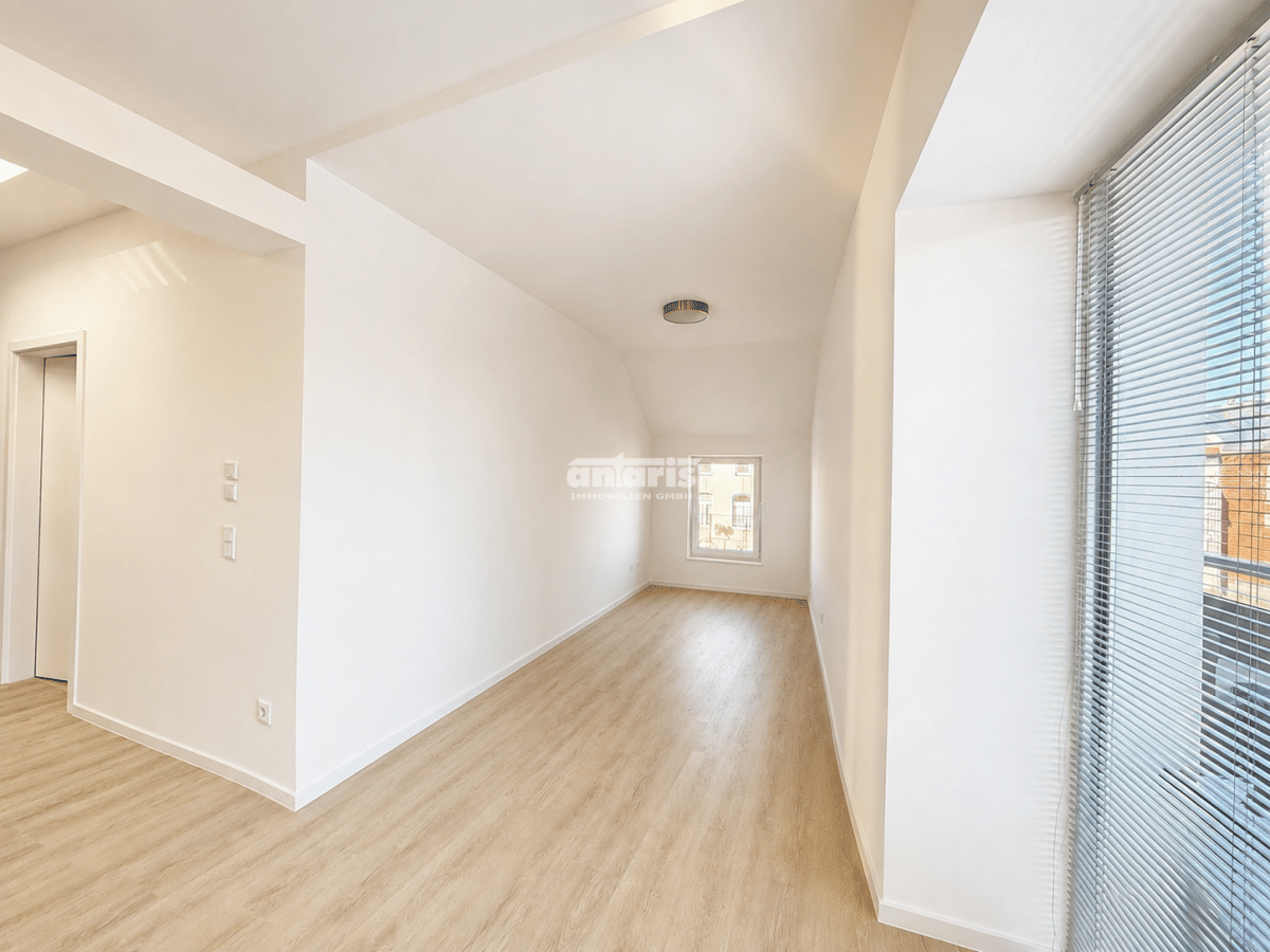 antaris Immobilien GmbH ** Denkmal trifft Wohnkomfort: Energetisch sanierte Wohnung mit Balkon** – 99084 Erfurt – Vorschaubild 9