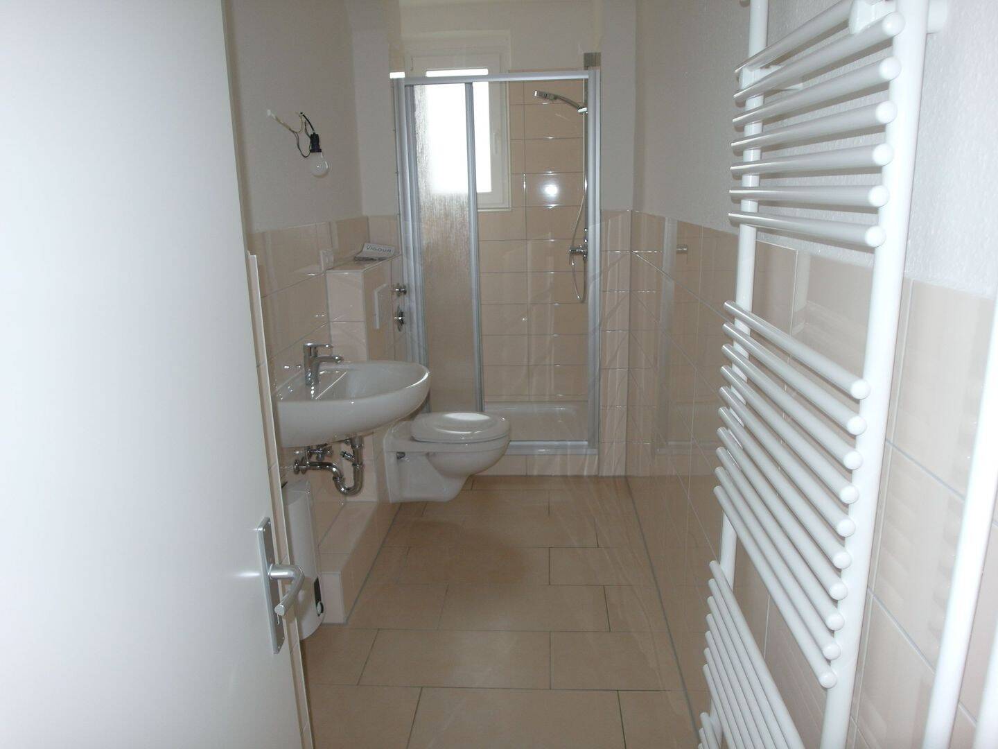 !! Bitte unsere Fragen beachten !!   2 Zimmer-Wohunung im 1.OG in HH-Horn – 22111 Hamburg – Vorschaubild 6