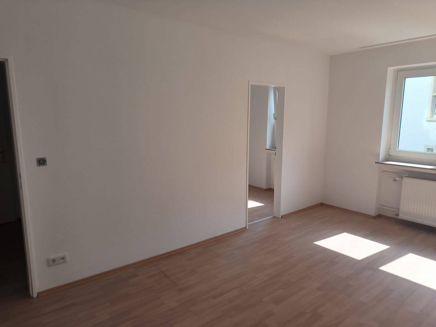 1-Zimmer Wohnung, Küche, Bad in Frankfurt -Bornheim/Ostend – 60385 Frankfurt am Main – Vorschaubild 4