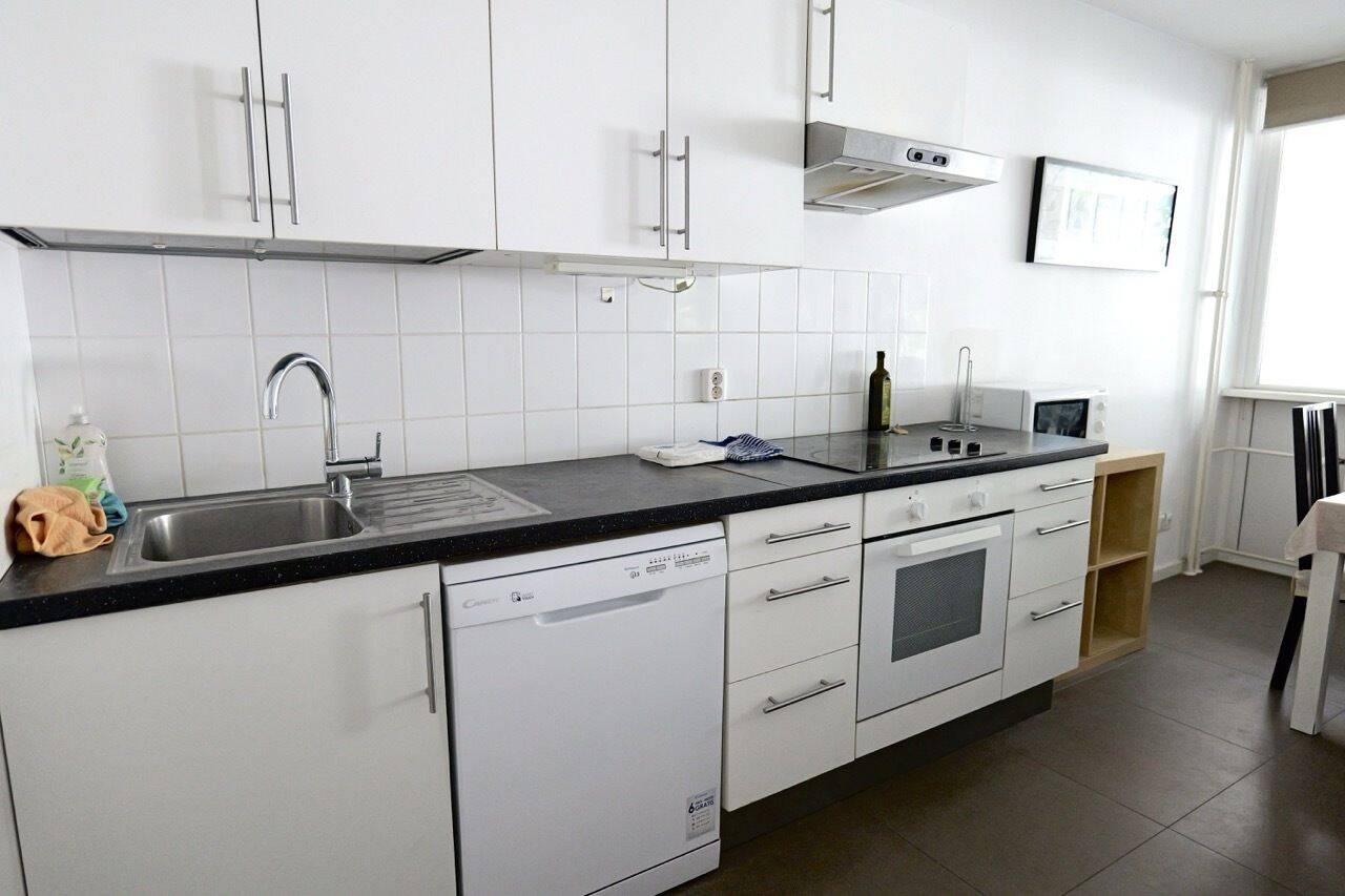 Helle Wohnung nahe Ku’damm mit Balkon, Stellplatz und Keller – 10711 Berlin – Vorschaubild 4