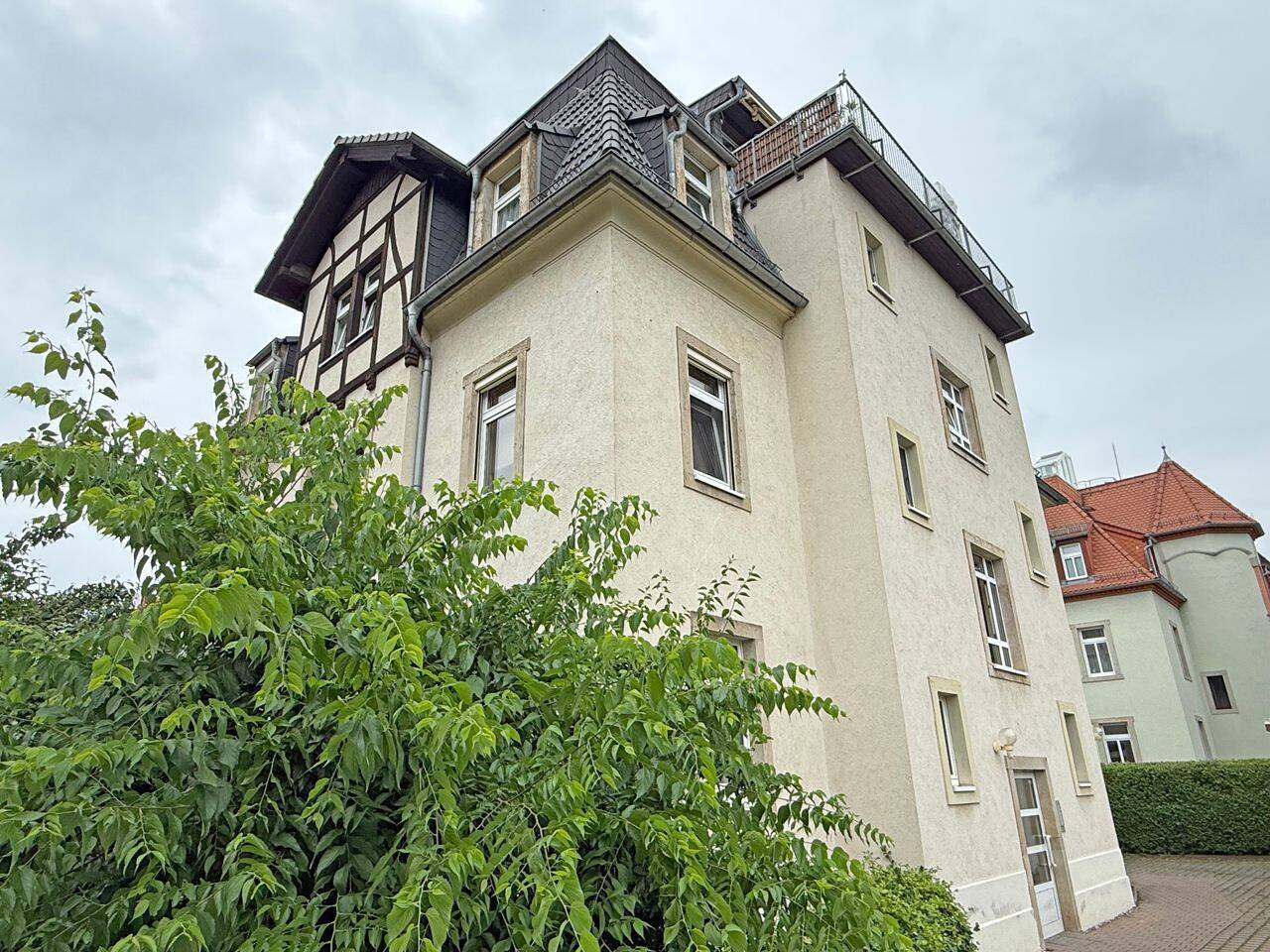 NEU – Einziehen oder sofort vermieten – hochwertig renovierte Wohnung mit Balkon in ruhiger, grüner Lage – 1279 Dresden – Vorschaubild 4