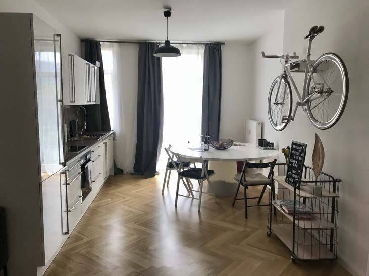 Altbaucharme trifft Moderne – bezugsfreie 3-Zimmerwohnung in Friedrichshain – 10247 Berlin – Vorschaubild 2