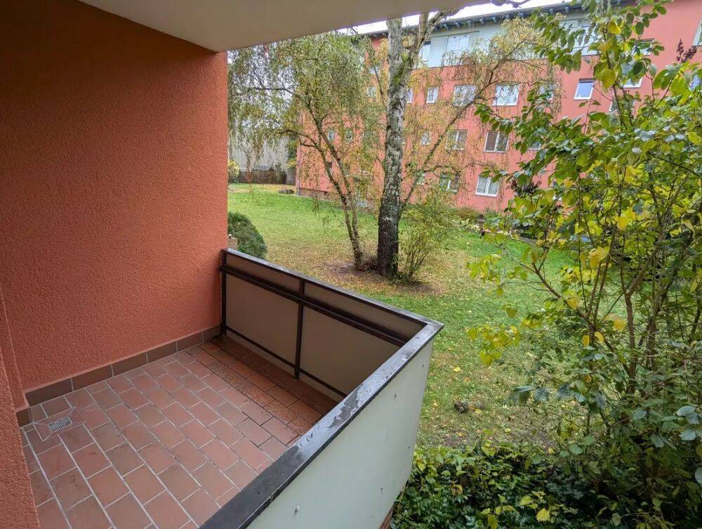 Helle, ruhige 3-Zimmer-Wohnung mit Balkon, Einbauküche und eigenem Stellplatz – bezugsfrei in Reinickendorf – 13407 Berlin – Vorschaubild 3