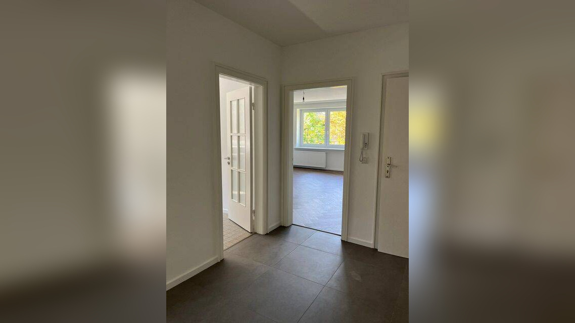 Elegante 3 Zimmer Wohnung in Hamburg Lokstedt – 22529 Hamburg – Vorschaubild 7