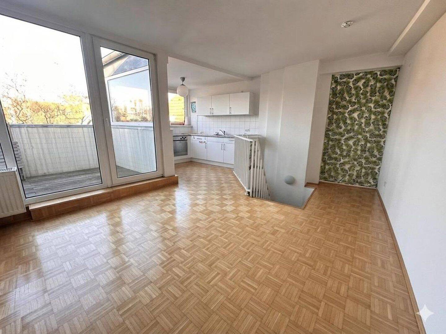 Helle Dachgeschoss Maisonette Wohnung in Friedrichshain, bezugsfrei – 10247 Berlin – Vorschaubild 2
