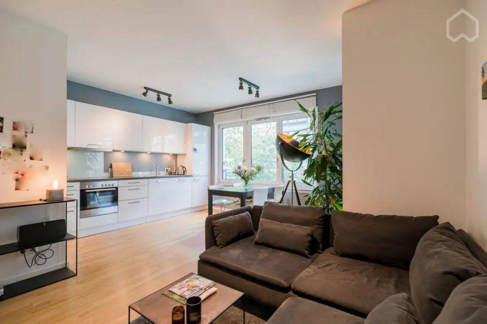 Bezugsfreie 2-Zimmer-Wohnung, neuwertig, luxuriös ausgestattet, Balkon, viele effektive Extras – 10179 Berlin – Vorschaubild 8