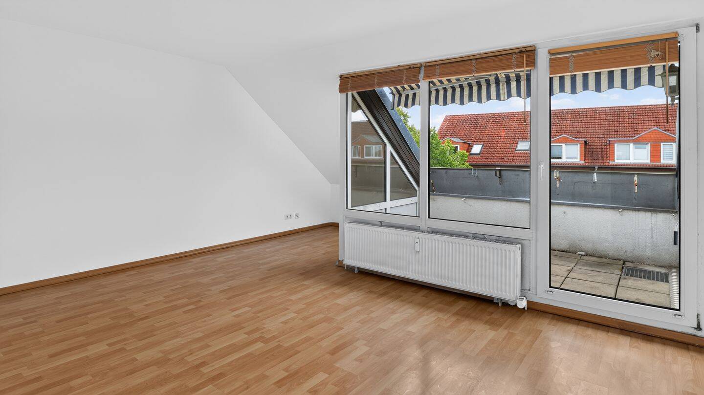 Dachgeschoss mit Charme – großzügig wohnen und individuell gestalten, 13591 Berlin (Spandau Falkenhagener Feld Kolonie Gartenbauverein Staaken Staaken)