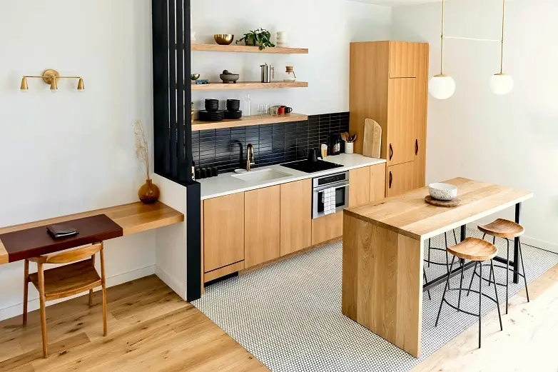 Kleine Wohnung, großer Stil: Die neuesten Einrichtungstrends 3 kleine Wohnung optimal ausgenutzt mit Fokus auf Wohnküche